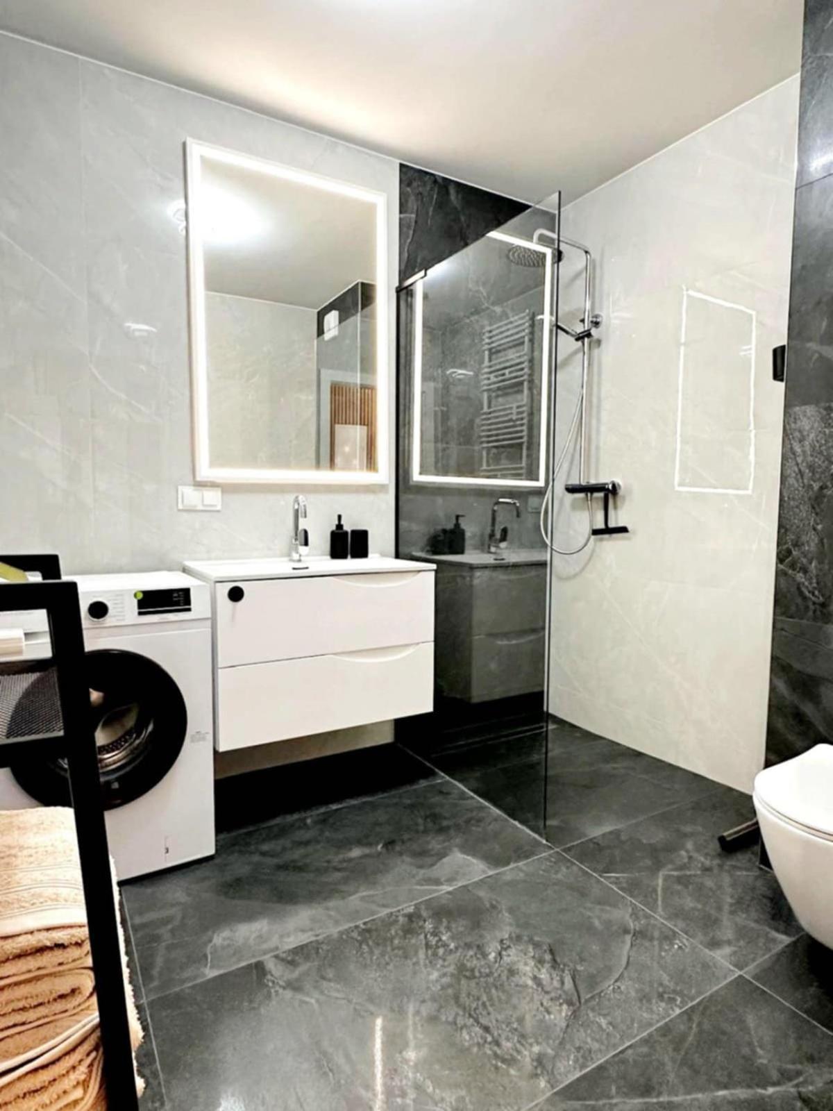 One-Bedroom Apartment,1678323664:JPEG