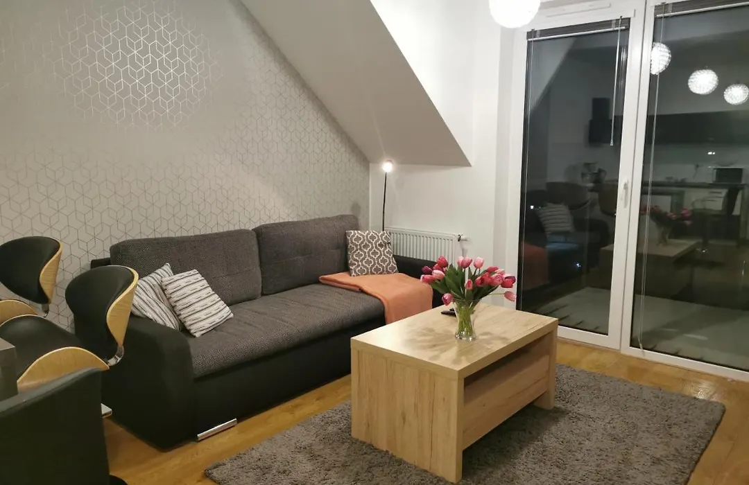 Apt Nadmorskie - Feniks-1
