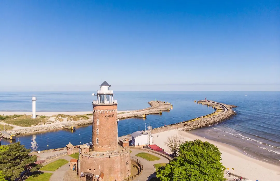 FARO Apartamenty Nadmorskie Tarasy przy Latarni Morskiej Baseny w cenie Pools inklusive-1