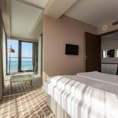 Vacationclub - Marine Hotel Apartament 320-2