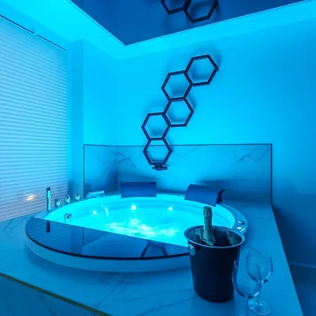 GOLDEN PEARL SPA prywatny apartament z SAUNA i JACUZZI-2