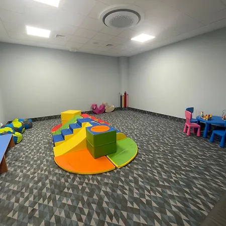 The Waves Apartamenty Kołobrzeg Kasprowicza 20C - Blisko plaży! - BEZPŁATNY PARKING PODZIEMNY - KLIMATYZACJA - Basen, jacuzzi, sala fitness, sala zabaw dla dzieci i sauny w cenie!-3