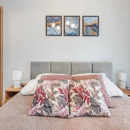 Apartamenty Holiday City - Perłowa Przystań-2
