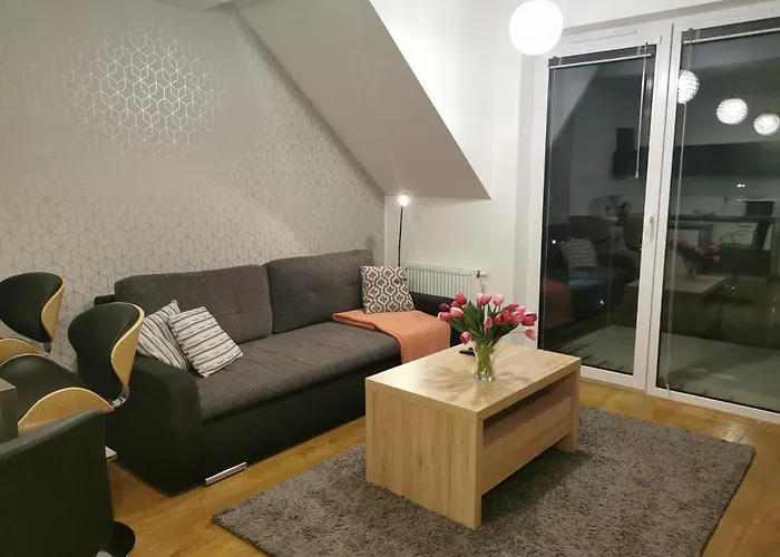 Apt Nadmorskie - Feniks Kołobrzeg