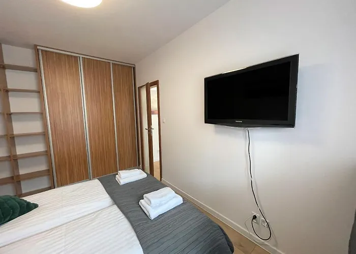 Al-Dom Apartament Ogrodowa Bocianie Gniazdo Z Garazem Kołobrzeg
