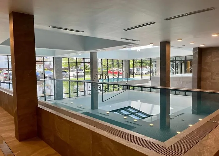 Apartament Green Port Basen&Jacuzzi Kołobrzeg