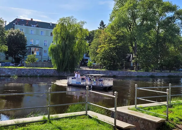 Apartament nad Parsętą w centrum - prywatne miejsce postojowe&dwa rowery Kołobrzeg