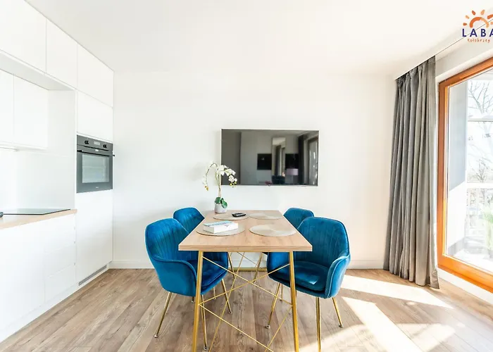 LABA Kołobrzeg Royal Tulip Sand apartament prywatny, Basen w CENIE, Schwimmbad im PREIS