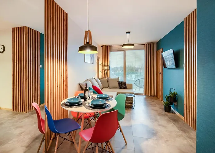 Horyzont Apartamenty-Perłowa Przystań- zewnętrzny basen, parking, śniadanie- blisko do plaży zachodniej i morza!!! Kołobrzeg