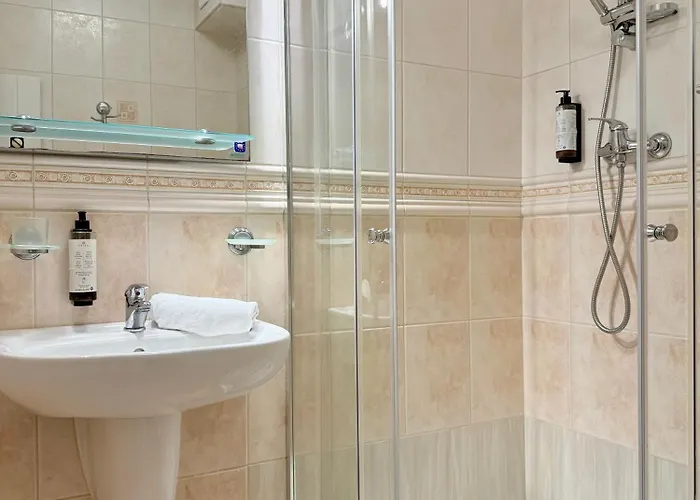 Al-Dom Apartamenty Obrońców Westerplatte , 100 m do plaży, przy latarni morskiej Kołobrzeg