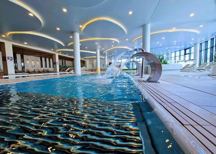 Polanki Aqua Apartament Z Garazem, Basen, Strefa Spa Kołobrzeg
